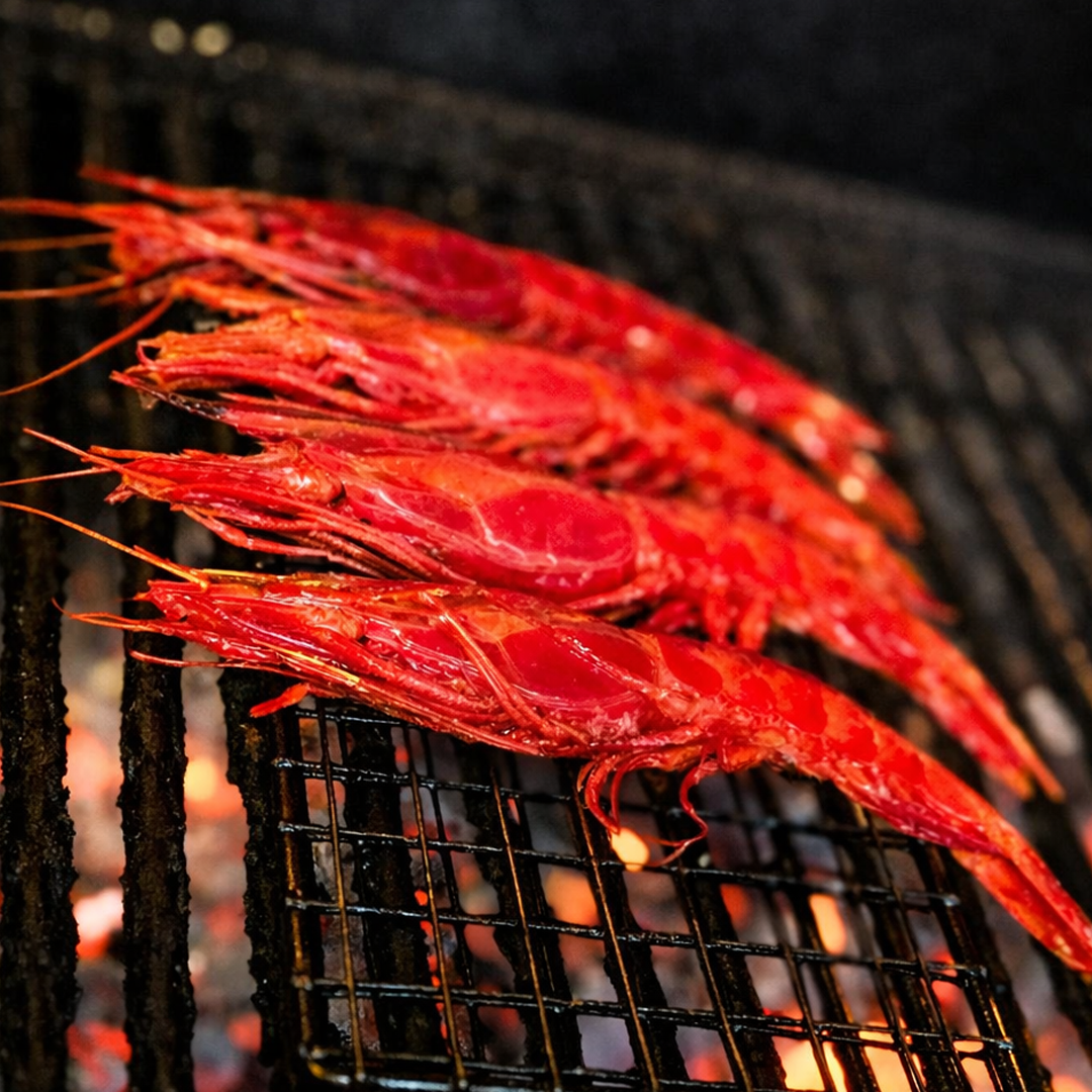 Langostinos tigre a la brasa con sal y limón en asador Tolon Tolon Bilbao